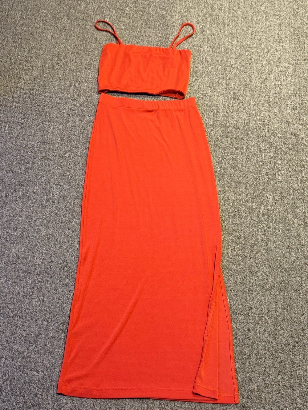 Women’s Two-Piece Crop Top & Maxi Skirt Set - Red Small